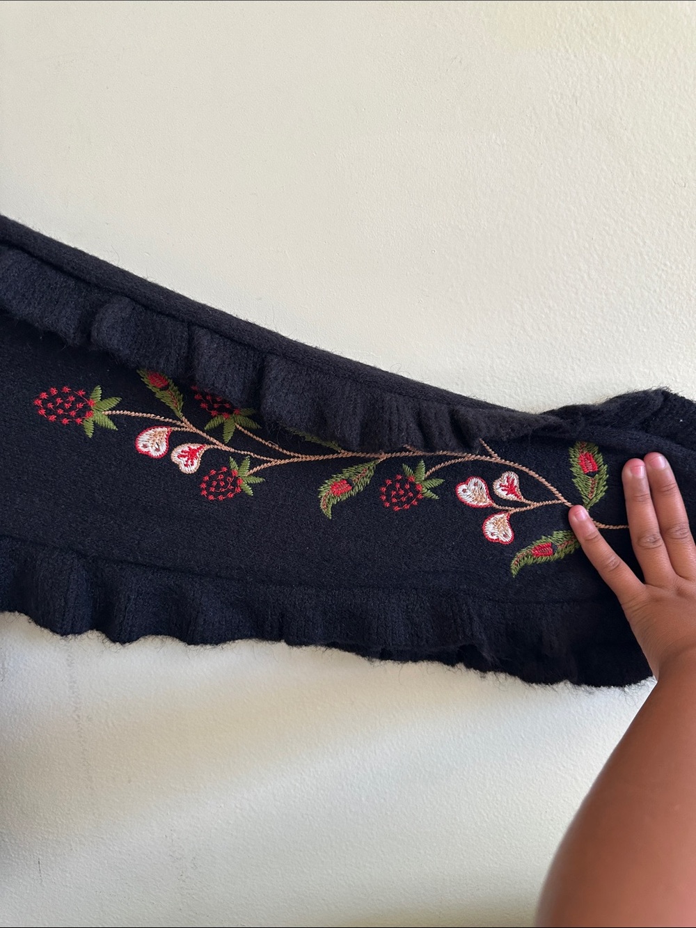 FARM Rio Navy Embroidered Ruffle-Sleeve Cardigan - Picture 4 of 6